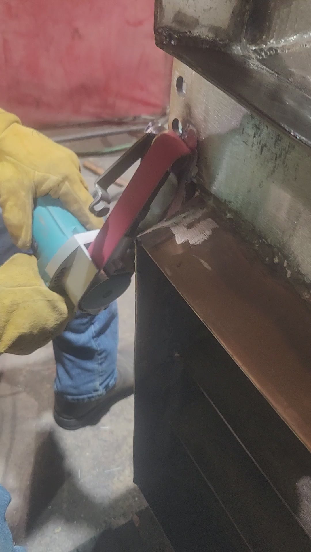 Load video: Maverick Abrasives video showcasing sanding belts, discs, and abrasive products in action